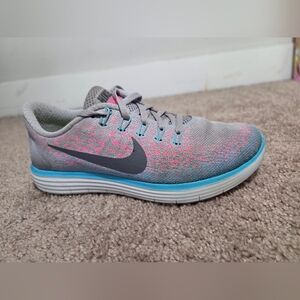 Nike Women's Gray and Pink Athletic Shoes